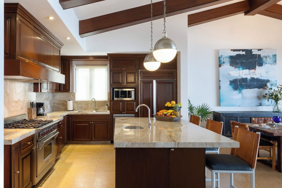 Kitchen and Island 