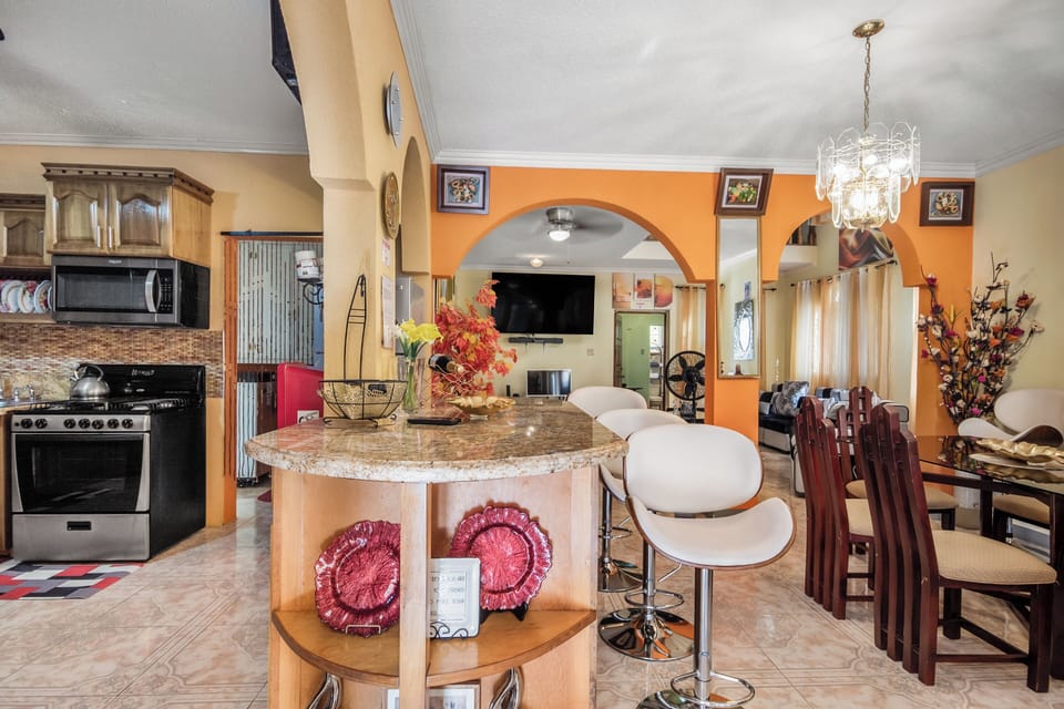 Breakfast Bar
