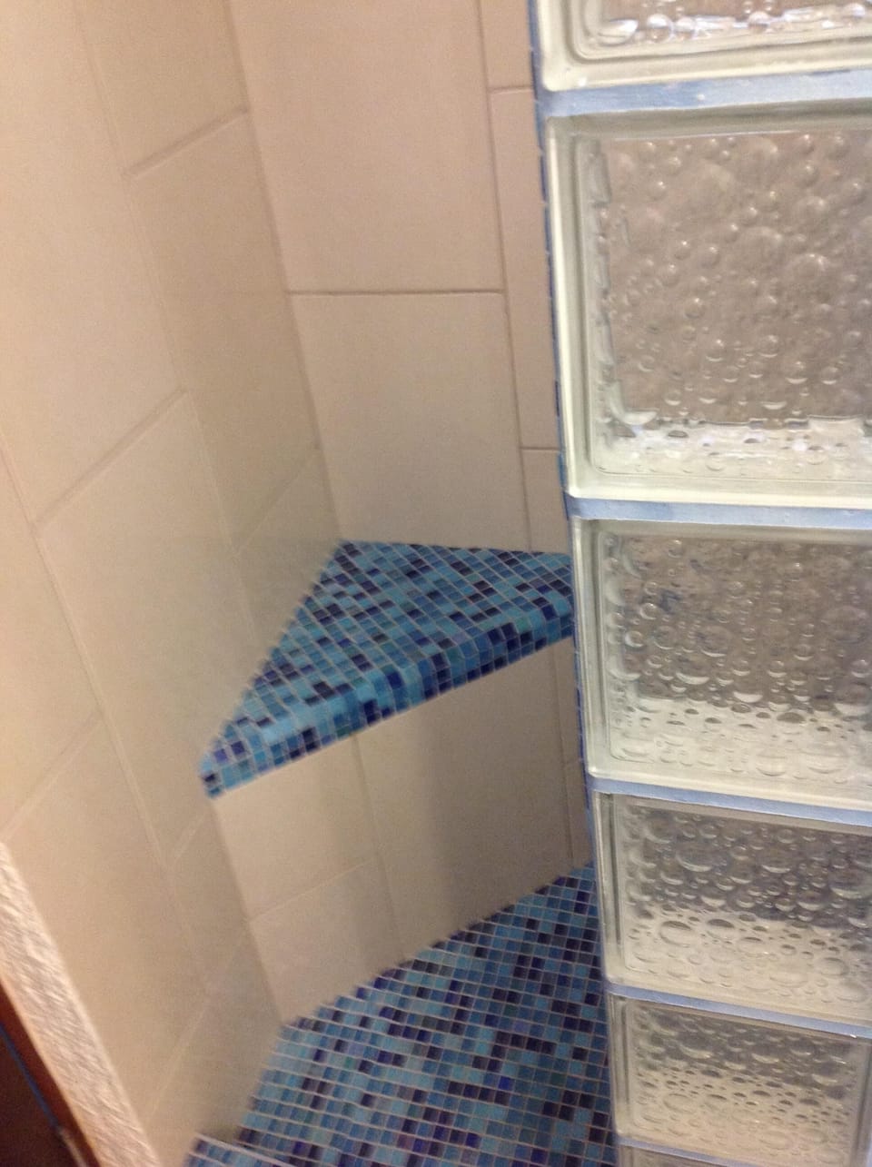 Tile shower with seat