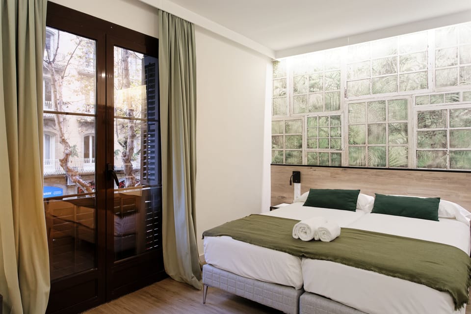 Standard Triple Room, City View | Egyptian cotton sheets, premium bedding, down comforters