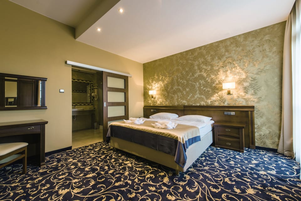 Superior Apartment | Premium bedding, memory foam beds, in-room safe, desk