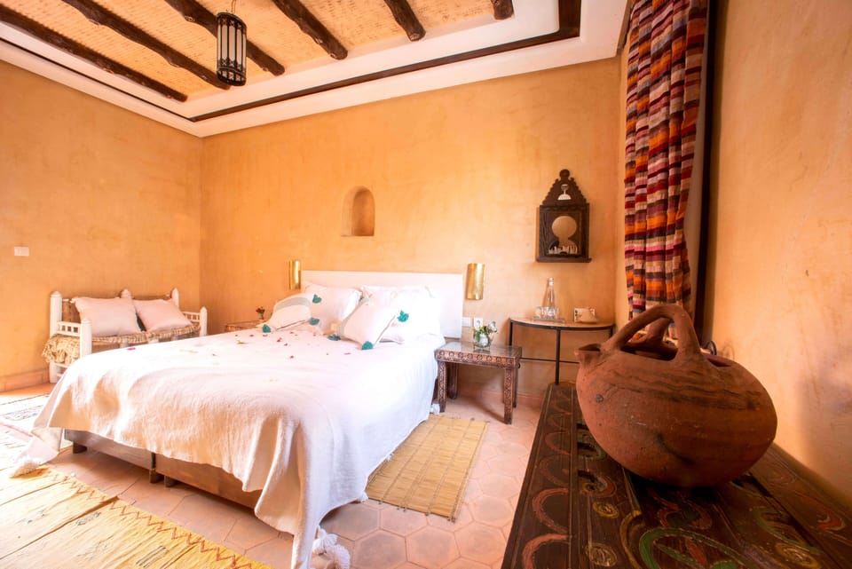 Standard Double Room, Private Bathroom | Premium bedding, pillowtop beds, individually decorated