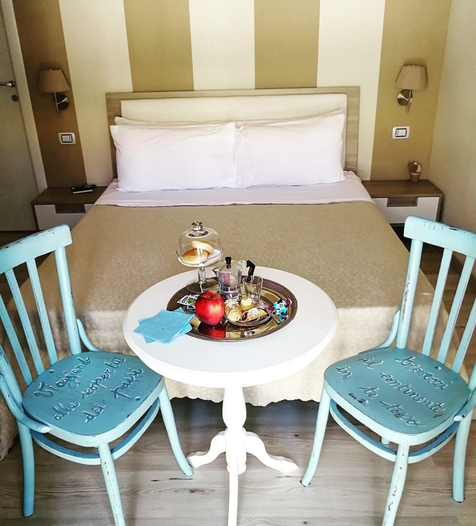 Double Room | Individually decorated, individually furnished, desk, soundproofing