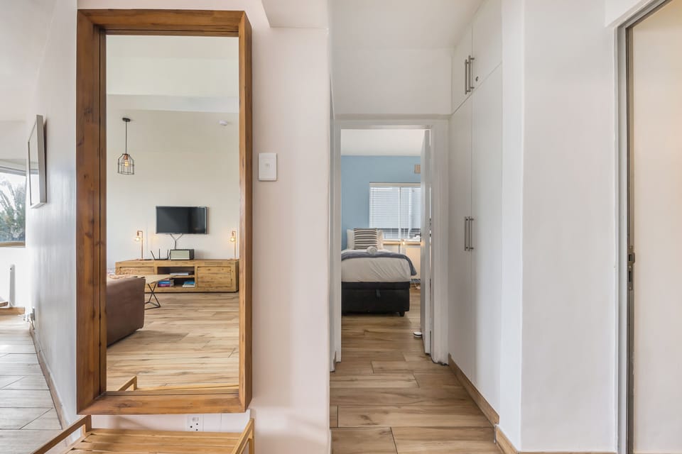 Saratoga 105 Apartment in Sea Point