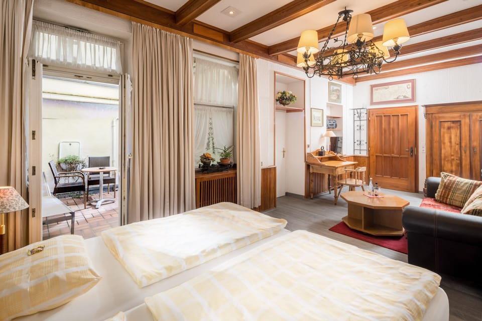 Comfort Double Room | Hypo-allergenic bedding, in-room safe, desk, laptop workspace