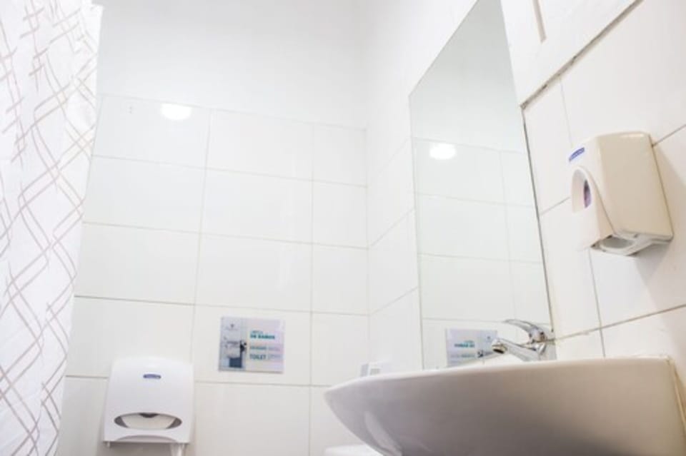 Double Room, Private Bathroom | Bathroom sink