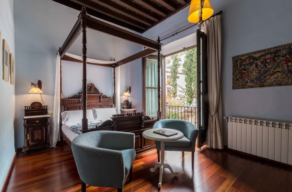 Junior Suite (Alhambra  view) | Down comforters, minibar, in-room safe, individually decorated