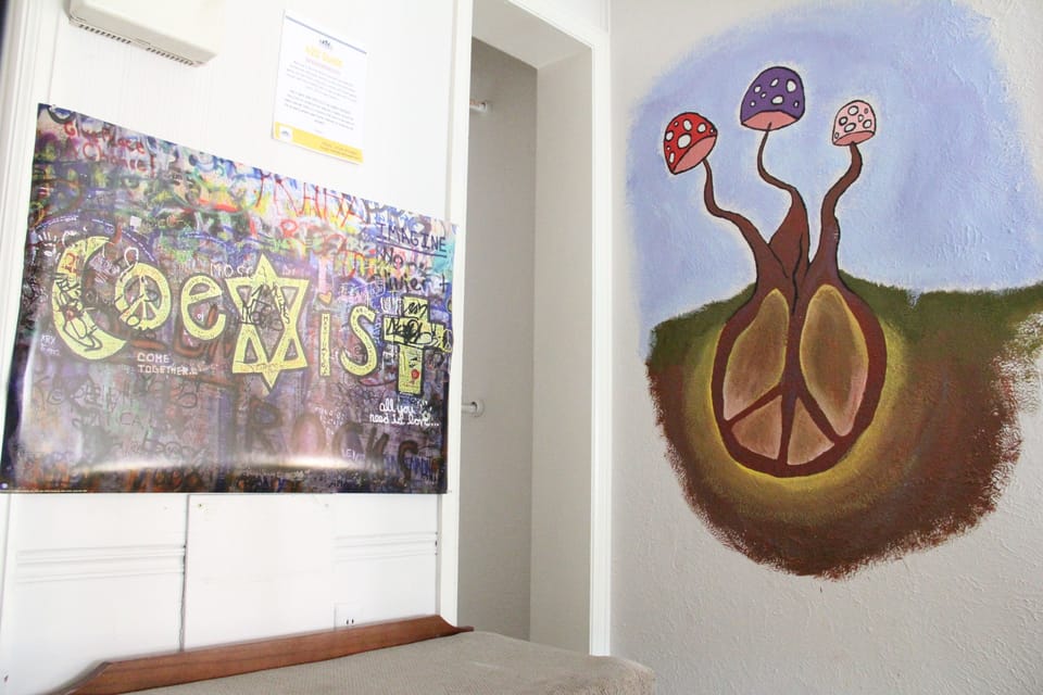 Shared Dormitory, Mixed Dorm (21+ Only) | Down comforters, iron/ironing board (on request), WiFi (free)