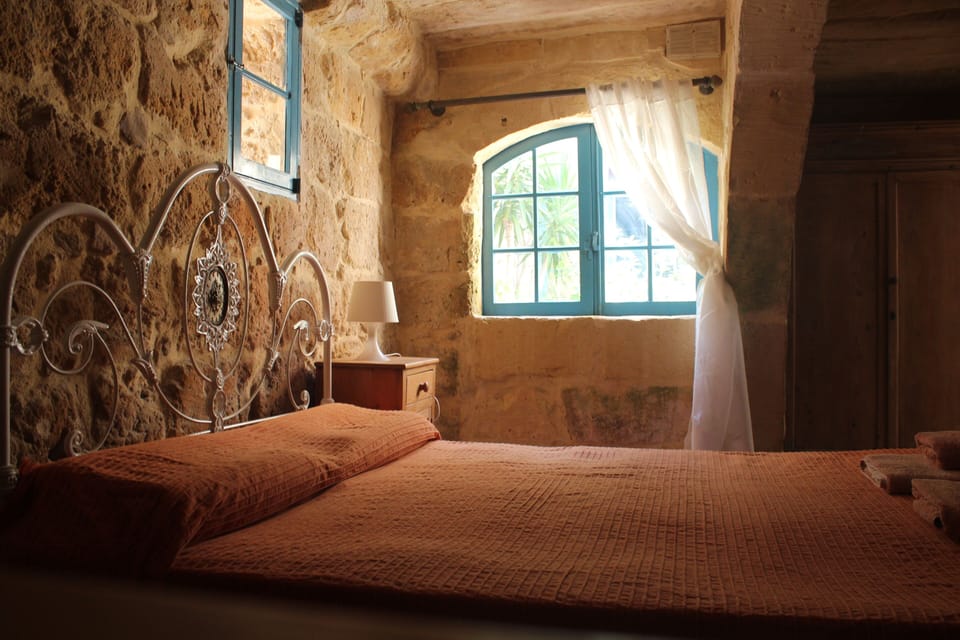 Double Bed with en-suite