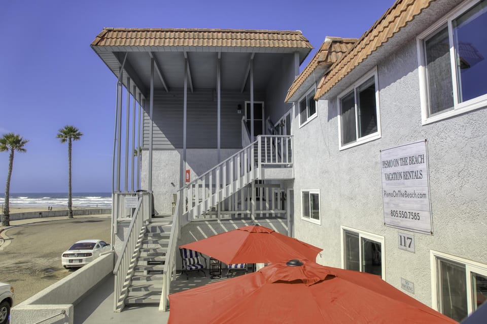 Steps to the beach. Beach access located in front of the building