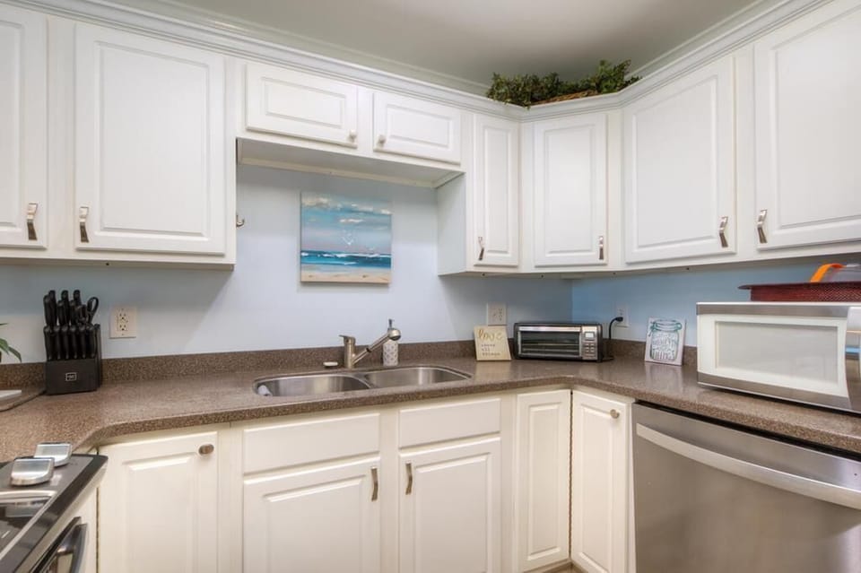 Kitchen
 GW 6-30-25