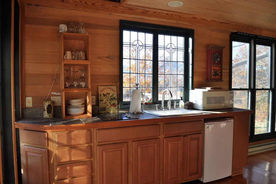 Treehouse kitchen and view