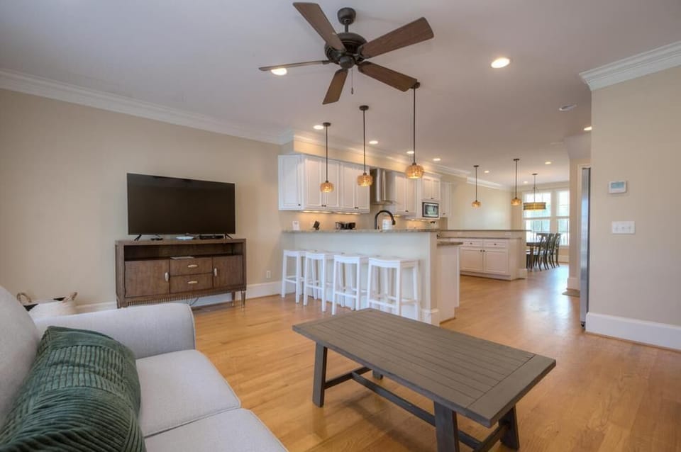 Living Room 
GW 6-26-25