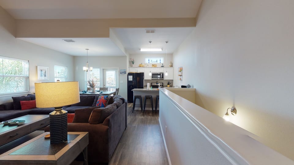 Living/Kitchen