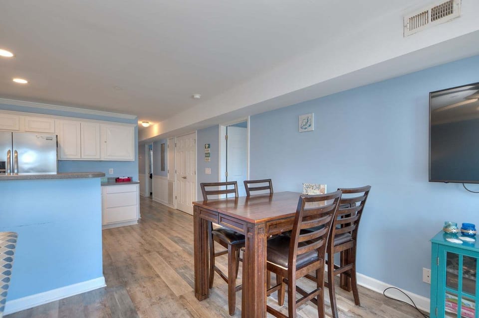 Dining Area
GW 2.22.25