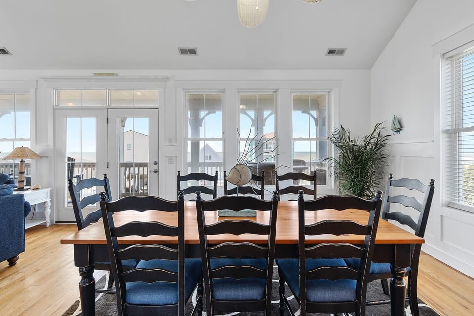 Dining Room
GW 6-10-25