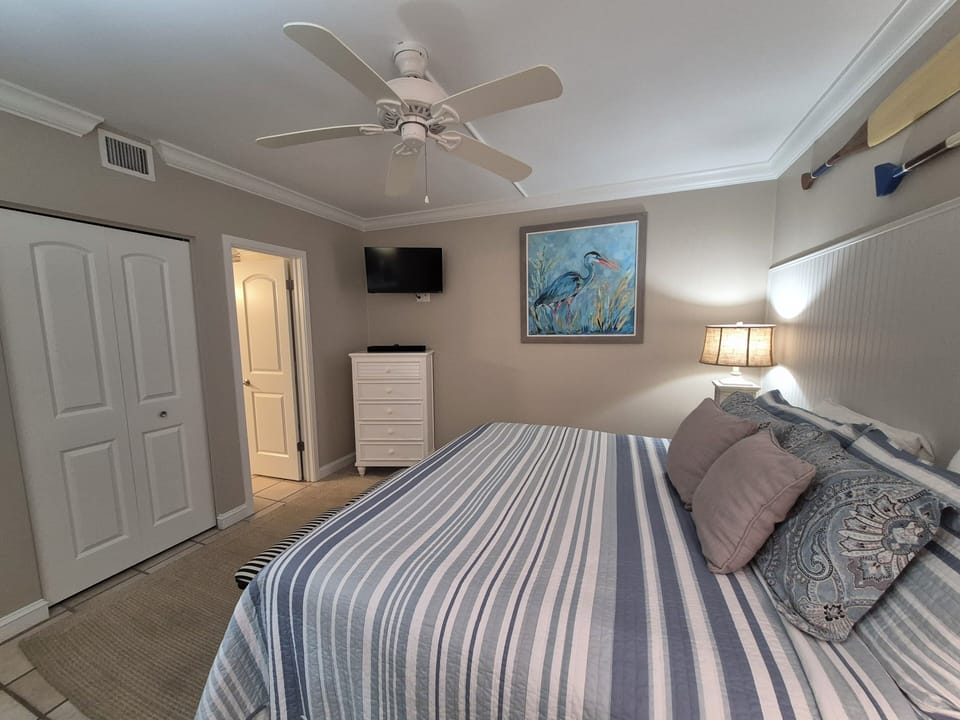 Guest Bedroom with en-suite