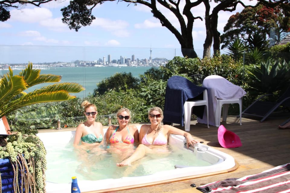 Sea view guest house Bed and Breakfast in Auckland