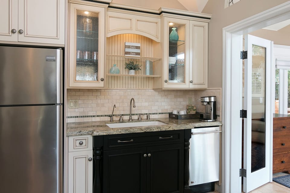 Fully Stocked Kitchen with Purified Water System