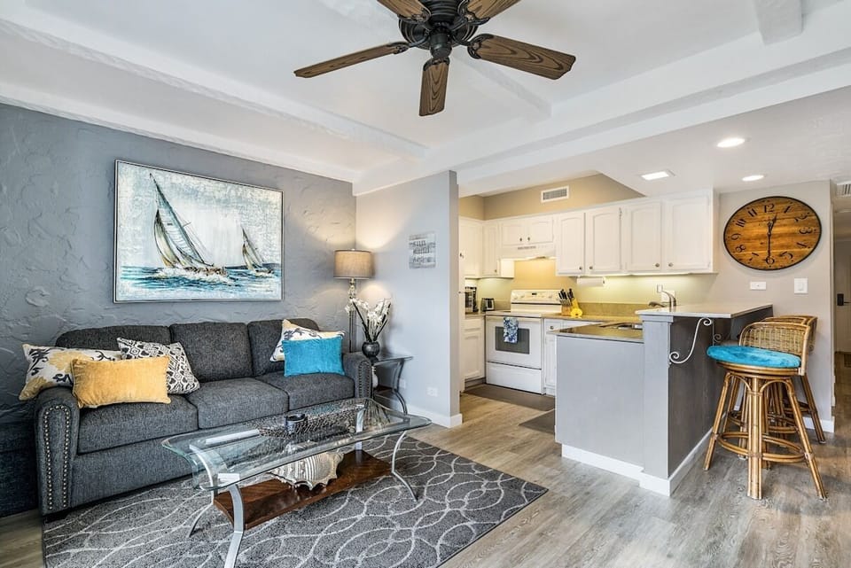 Living/Kitchen area with couch seating.