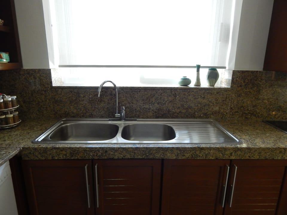 Large kitchen Sink 