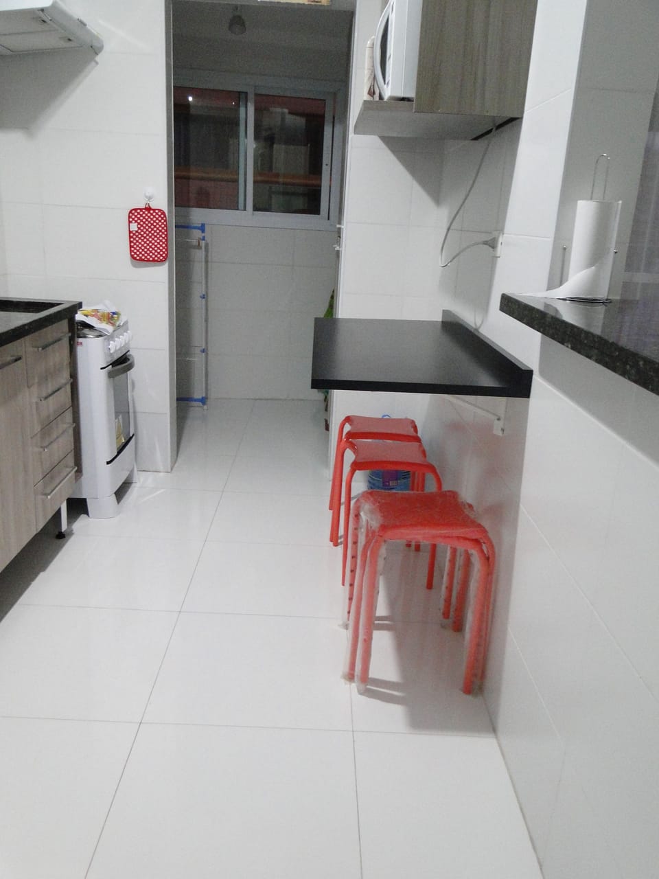 Apartment, Non Smoking | Shared kitchen | Fridge, microwave, oven, stovetop