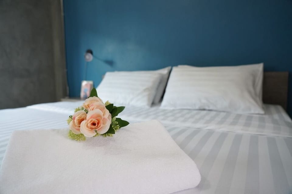 Standard Double Room | Free minibar, desk, free WiFi, bed sheets