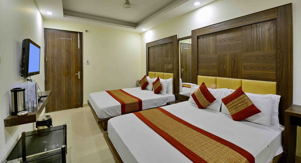 Deluxe Double Room | Rollaway beds, free WiFi