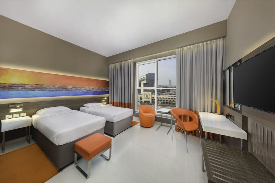 Twin Room with 20% off F&B | In-room safe, desk, laptop workspace, free WiFi