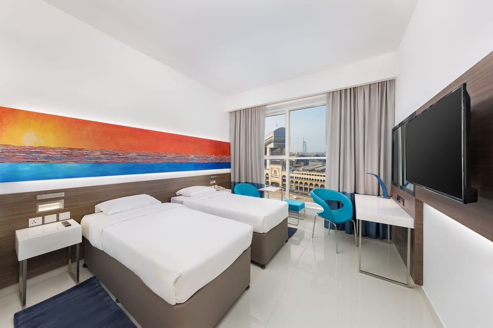 Twin Room with 20% off F&B | In-room safe, desk, laptop workspace, free WiFi