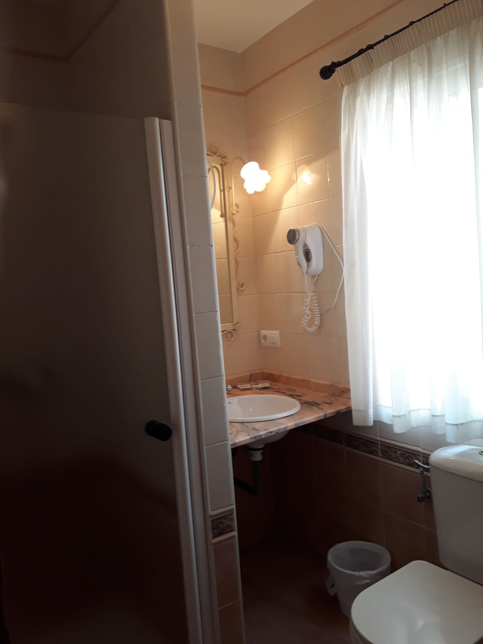 Hair dryer, towels