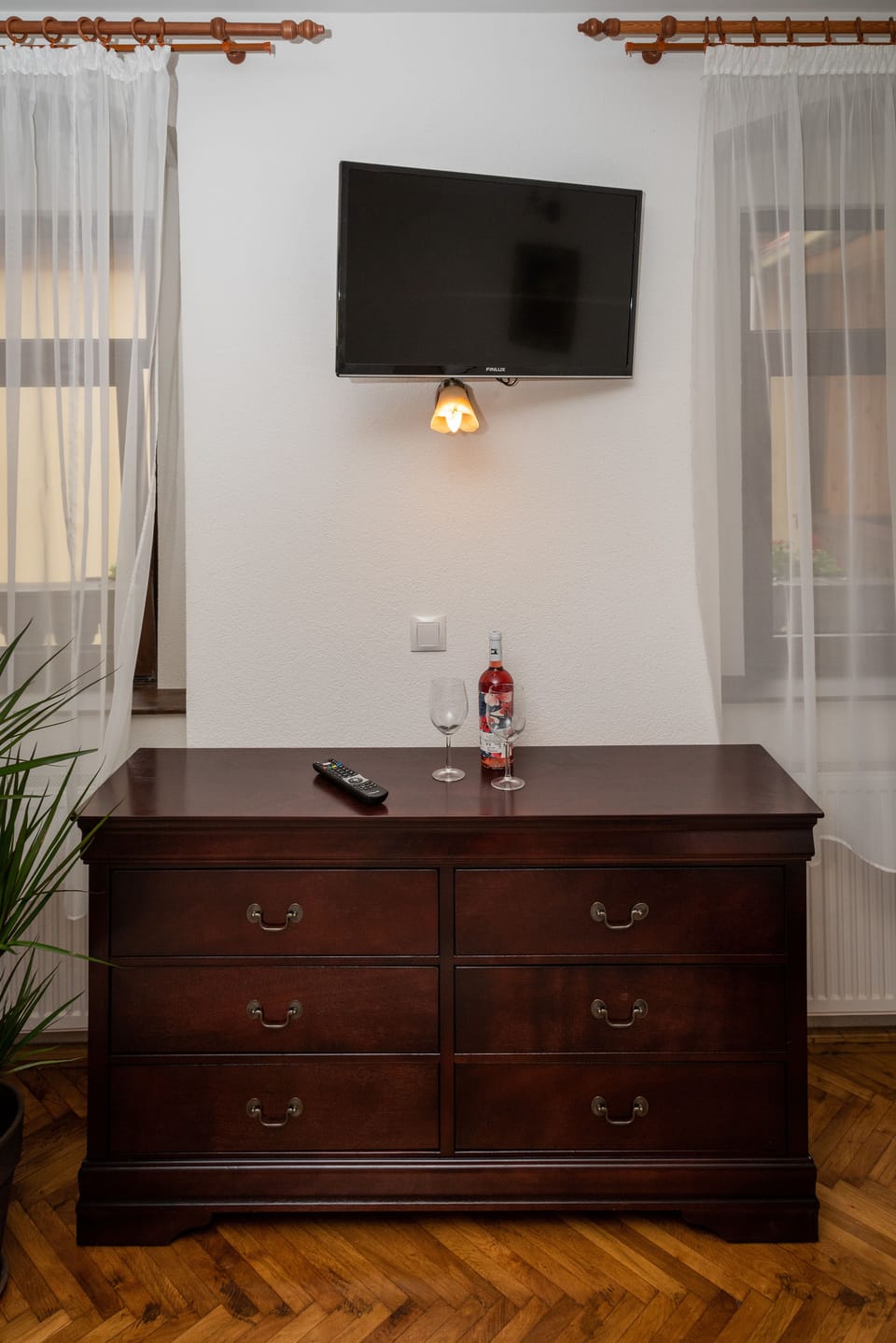Harp Apartment | Individually decorated, individually furnished, soundproofing, free WiFi