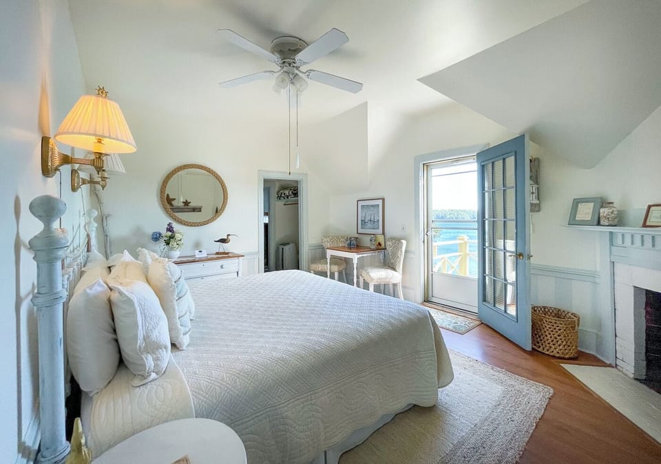 Double Room, Ocean View (Sea Rose) | Premium bedding, individually decorated, individually furnished