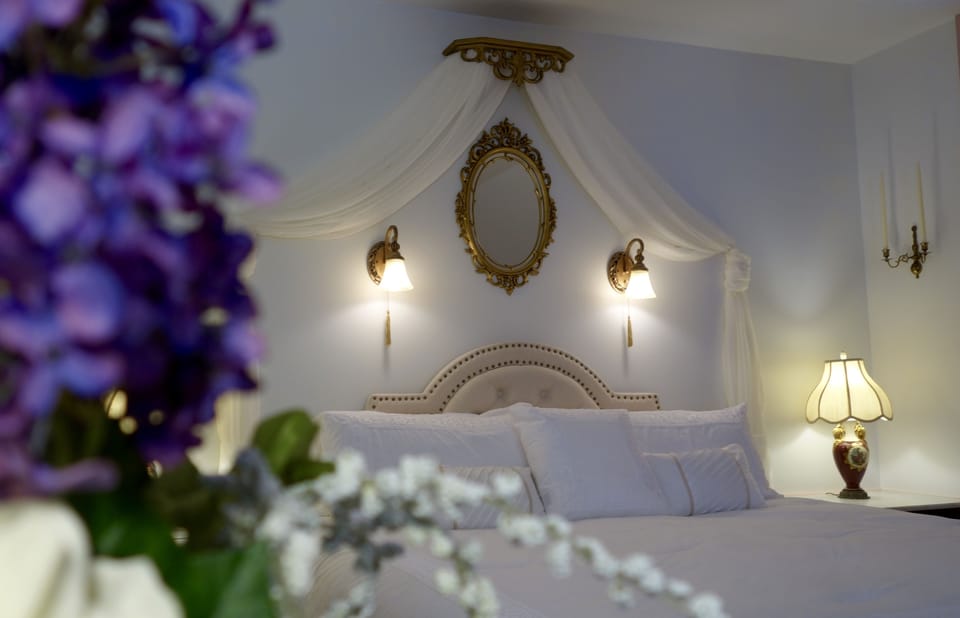 Double Room, Garden View (Teaberry) | Premium bedding, individually decorated, individually furnished