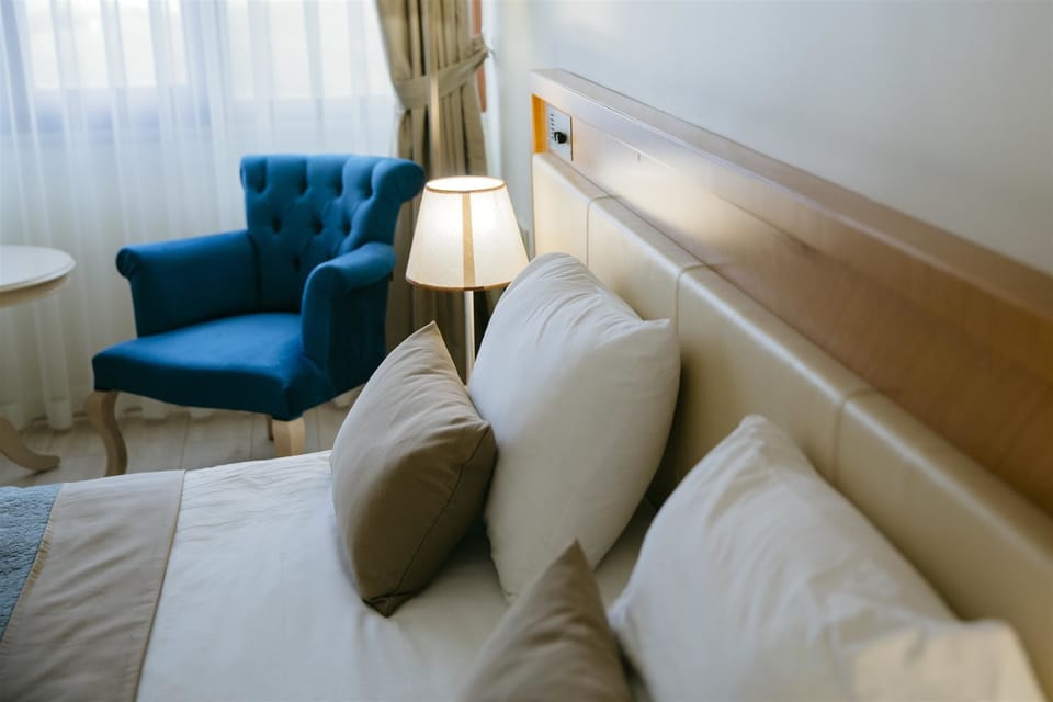 Minibar, in-room safe, desk, soundproofing