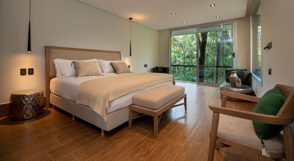 Deluxe Double Room | Minibar, in-room safe, individually furnished, free WiFi
