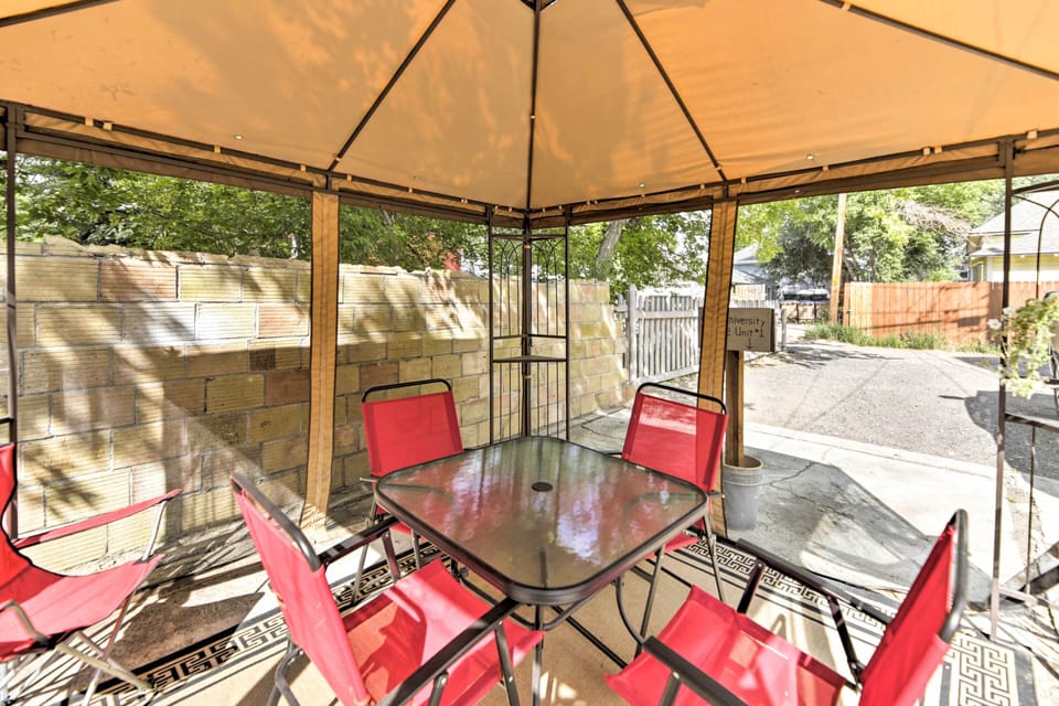 Screened-In Gazebo | Outdoor Dining