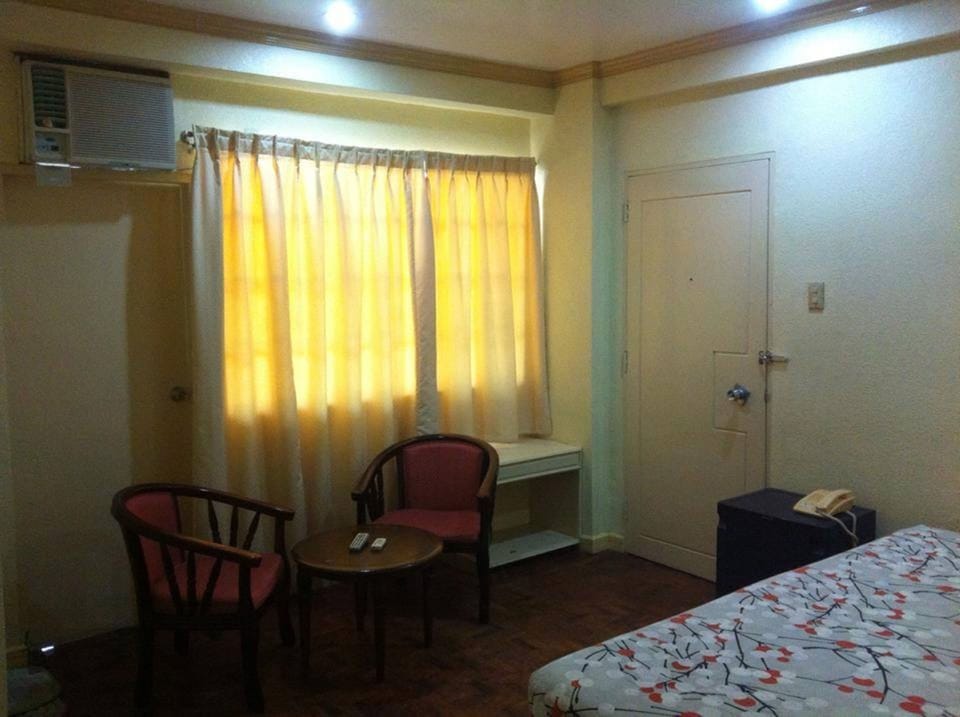 Desk, WiFi (free), bed sheets
