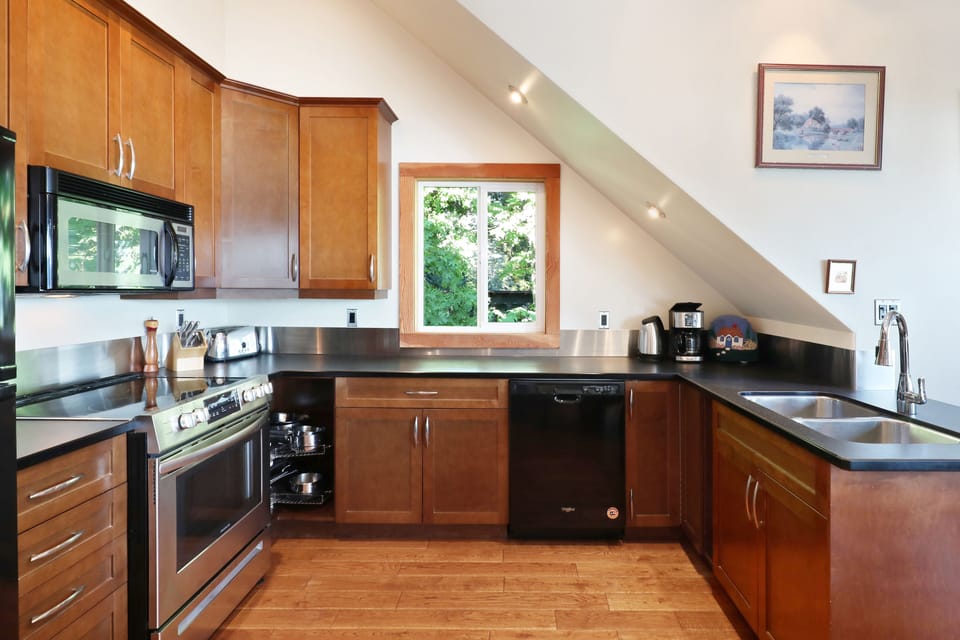 Fully equipped kitchen