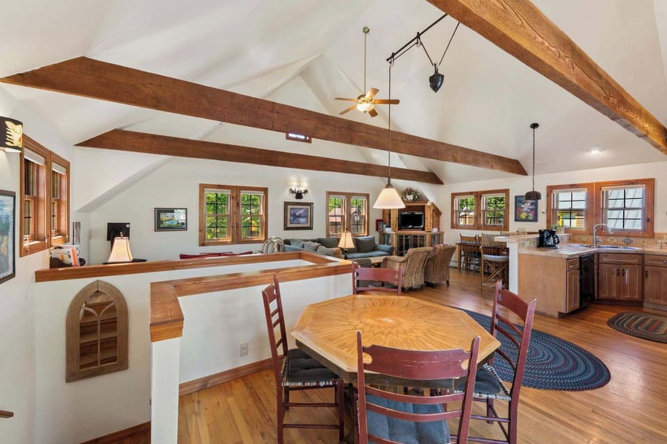 2nd floor living/dining/kitchen