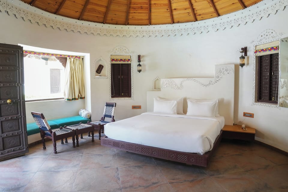Deluxe Room | Premium bedding, in-room safe, desk, blackout drapes