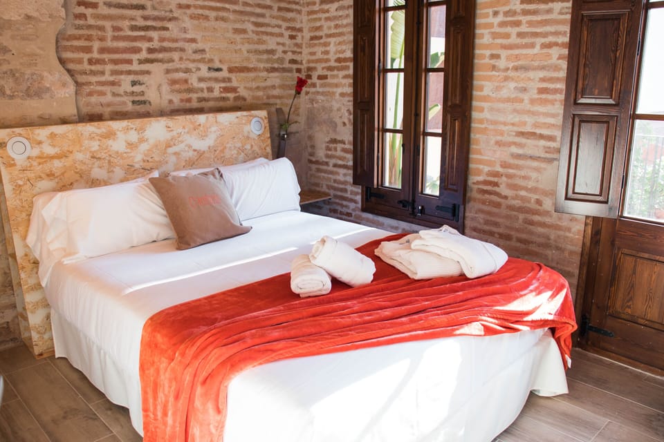 Deluxe Double Room, Terrace, City View | Soundproofing, iron/ironing board, free WiFi, bed sheets