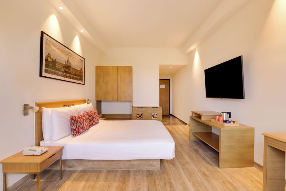 Minibar, in-room safe, desk, blackout drapes