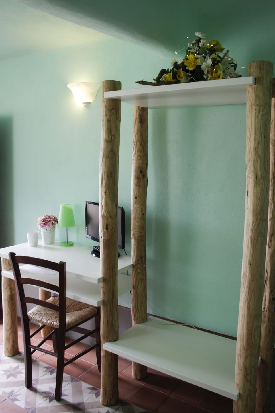 Triple Room | Desk, free WiFi, bed sheets