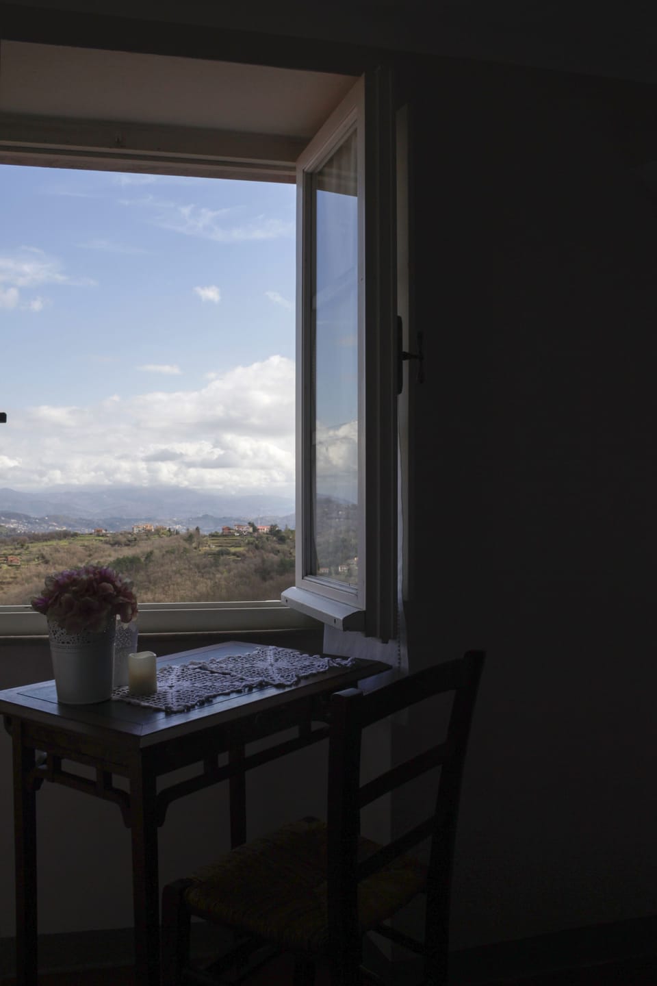 Double Room | Desk, WiFi (free), bed sheets