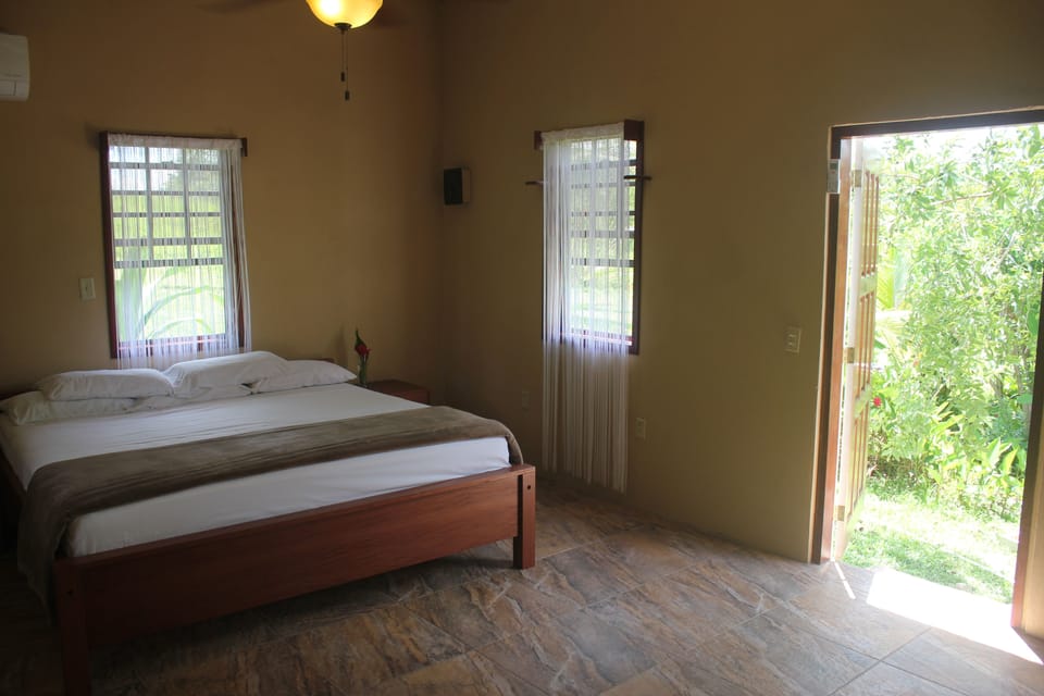 Family Double Room, Multiple Beds, Non Smoking | WiFi (free), bed sheets