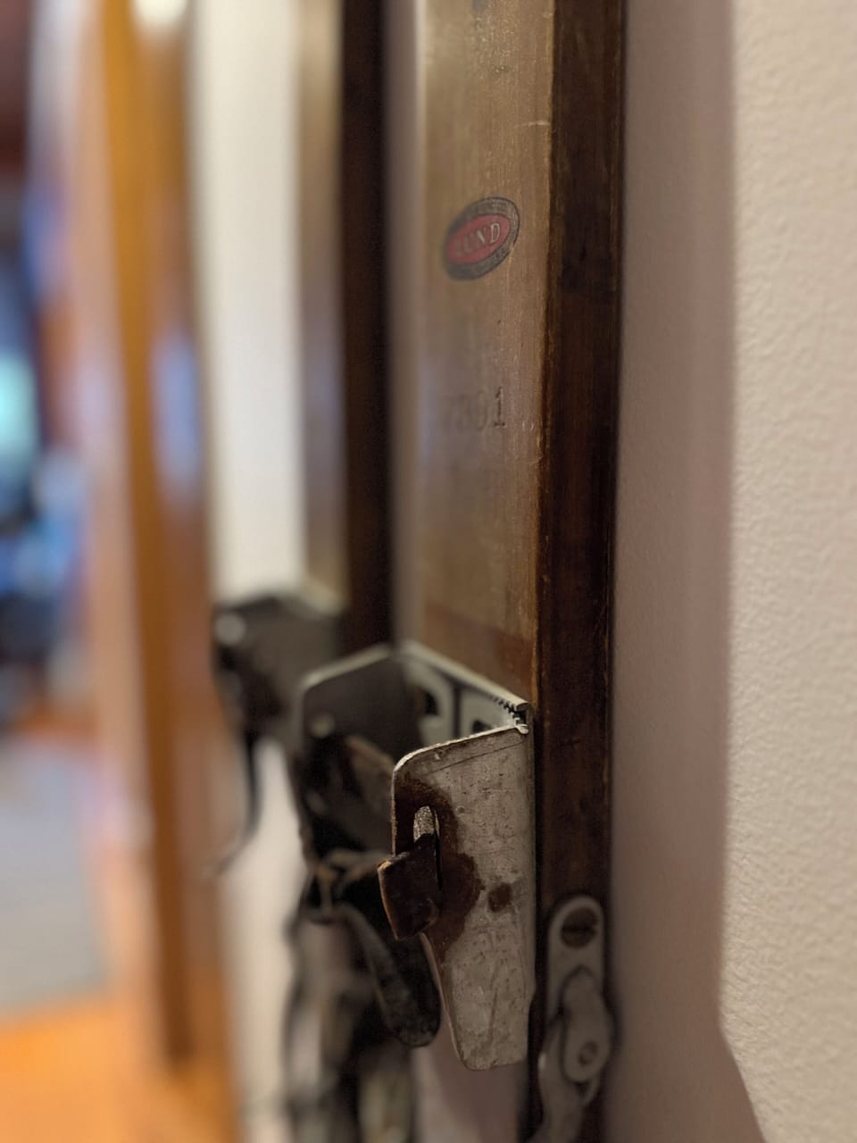 Highlighting the antiques and decorations