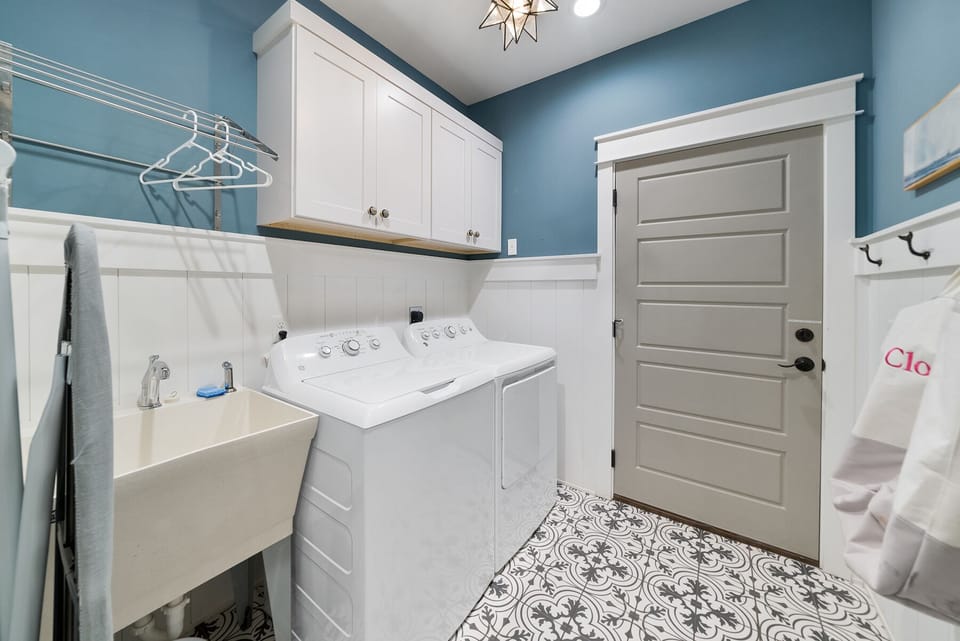 Bid-A-Wee Beach Bungalow | Laundry Room & Access to Garage