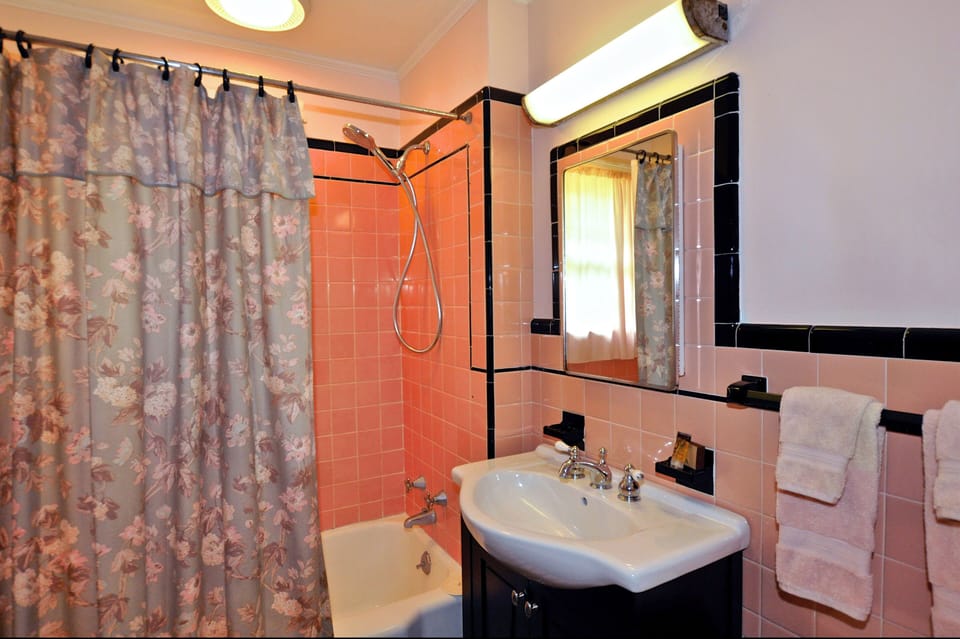 Bathroom 1, tub and wall shower
