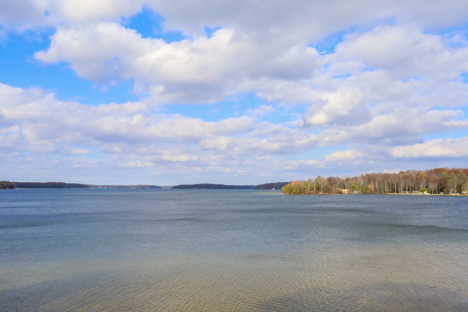 Relaxation & comfort await you at Long Lake Escape~